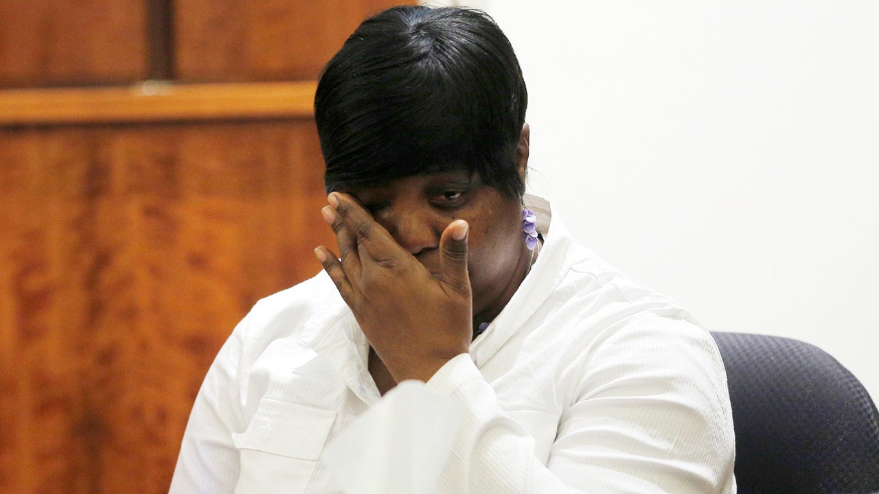 Judge tells victim's mom not to cry in Hernandez testimony
